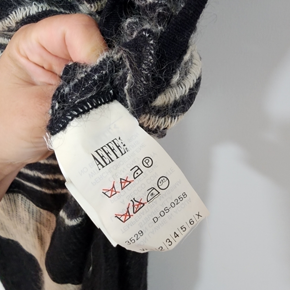 Moschino mohair dress, vintage RARE - Picture 7 of 9